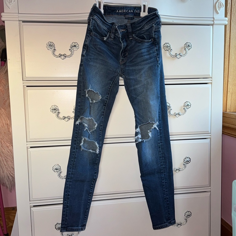 American Eagle ripped jeggings